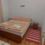 Kopara Apartment *